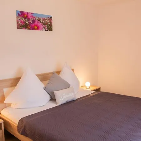 Kleine Perle - Waldstrasse 5